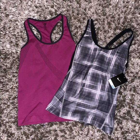 Nike Tops - Running tanks